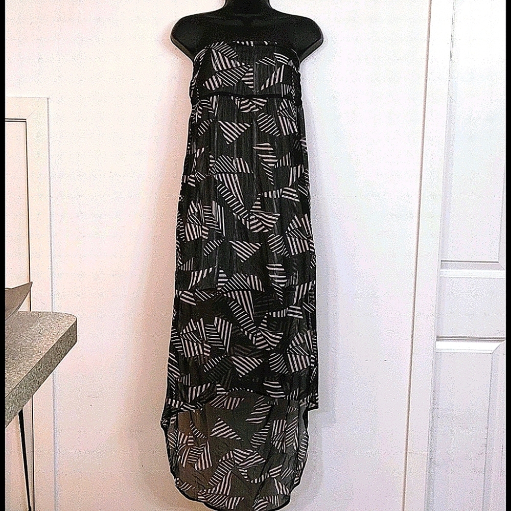 VOLCOM black summer dress geometric design options
